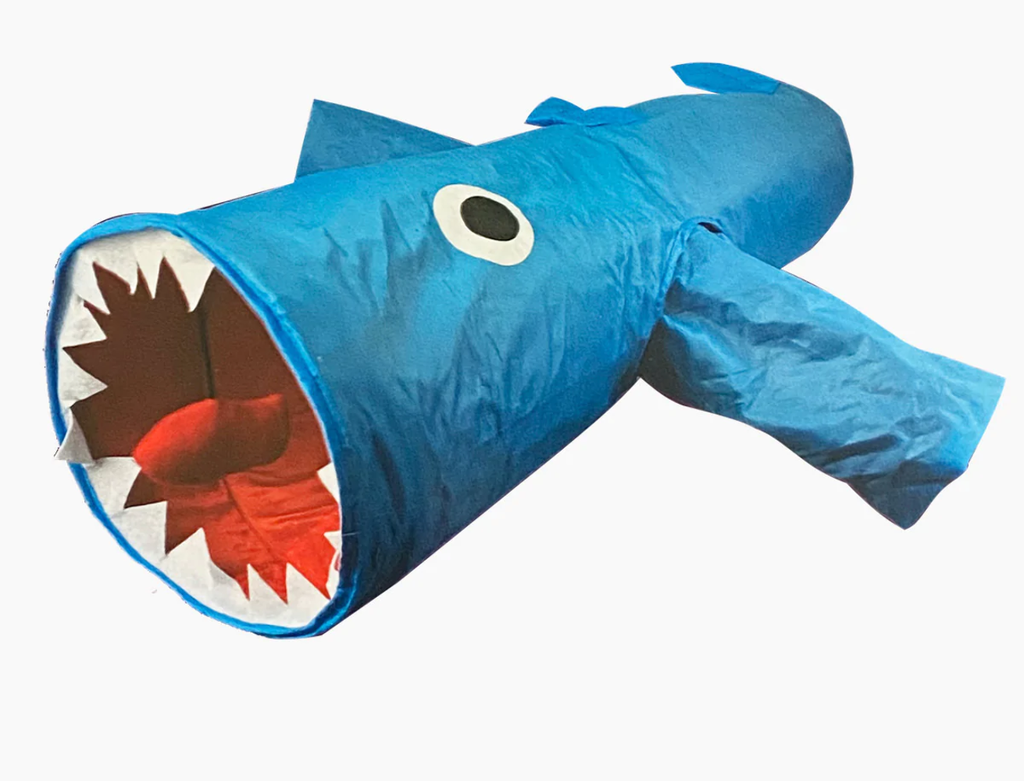 MAD CAT Jaws Shark Tunnel 38"